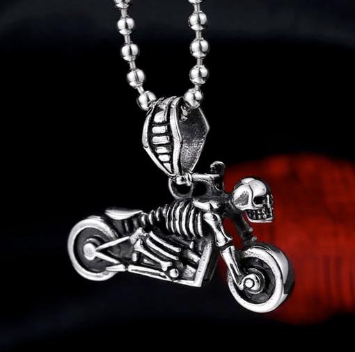Naszyjnik ze stali z motywem motocykla 3 Naszyjnik ze stali z motywem motocykla - obrazek 3